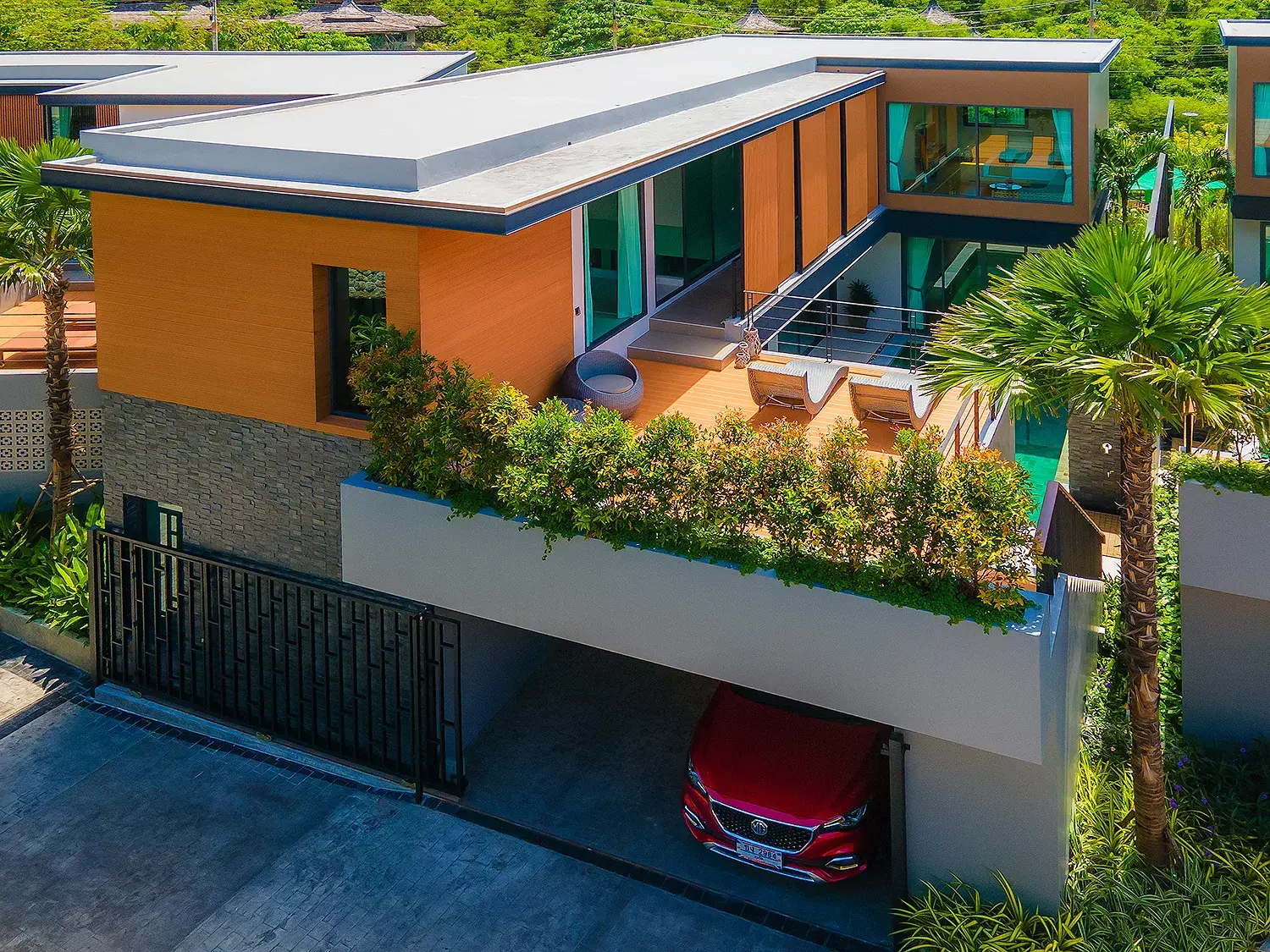 Le Villa Lake - a compact villa enclave in Phuket