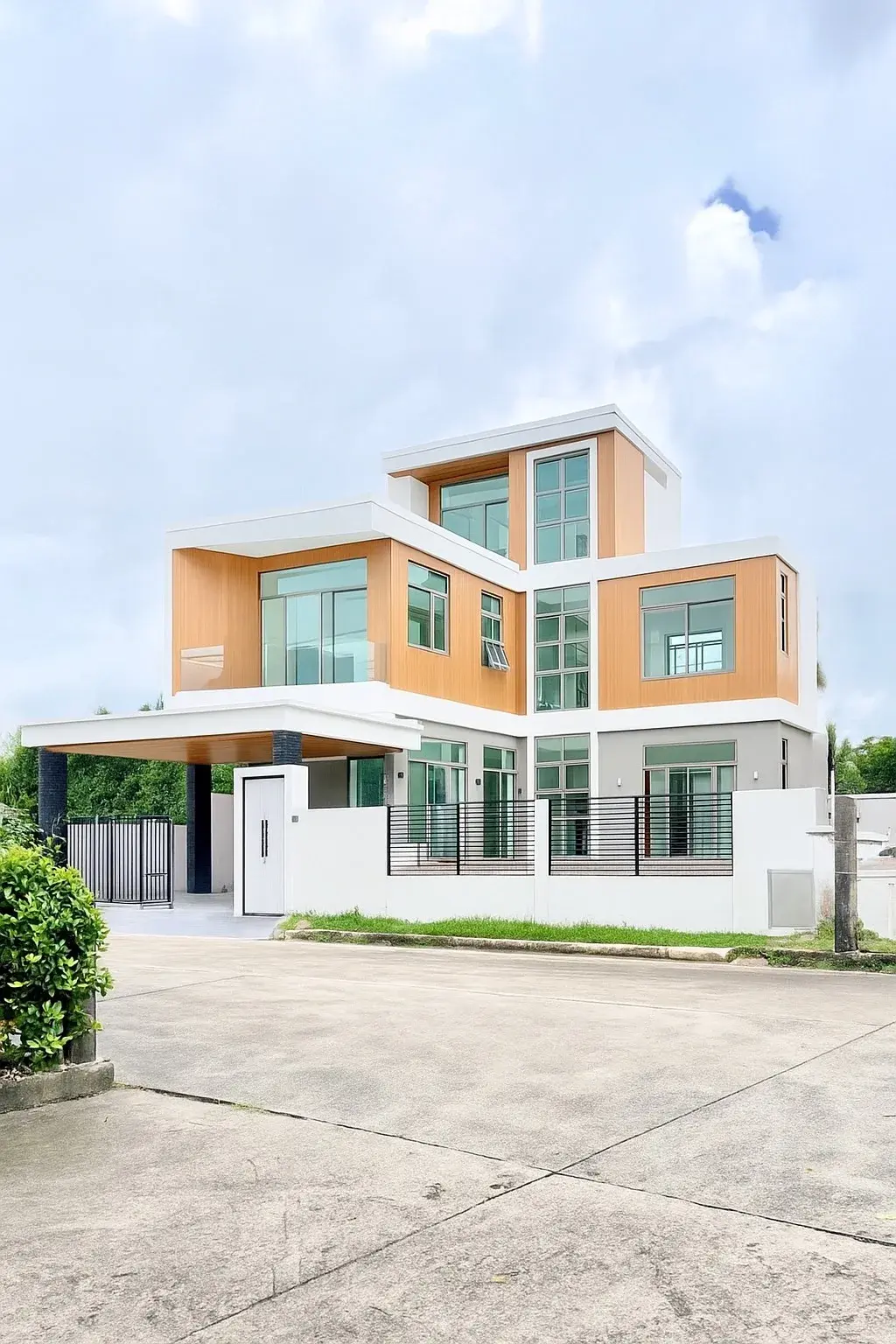 NAI Villas Lagoon Chalong - 380 sqm villa presale