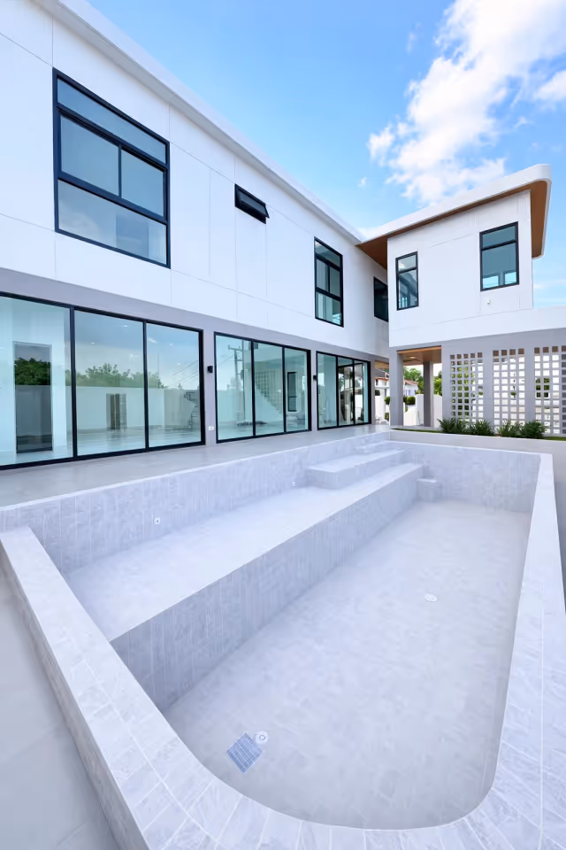 NAI Villas Urban - trzypoziomowa willa 300 m² na Phuket - 2