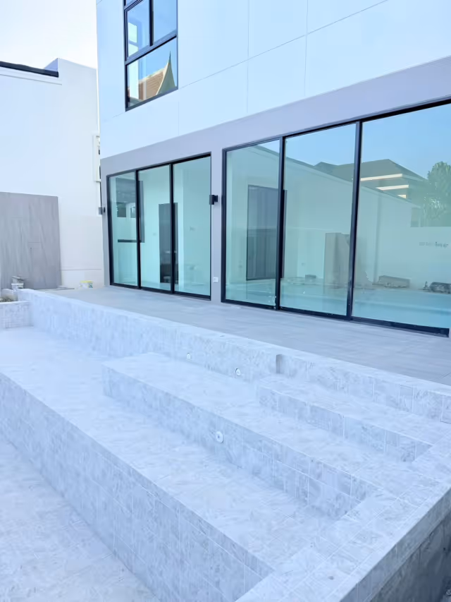 NAI Villas Urban - trzypoziomowa willa 300 m² na Phuket - 4