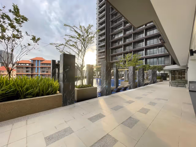 Royal Platinum Condominium - completed residence in Phuket - 3