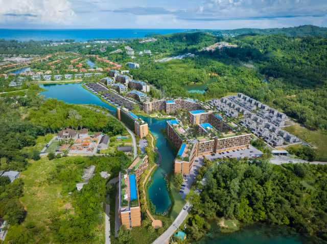 Skypark Elara Lakelands Phuket - Bang Tao - 2